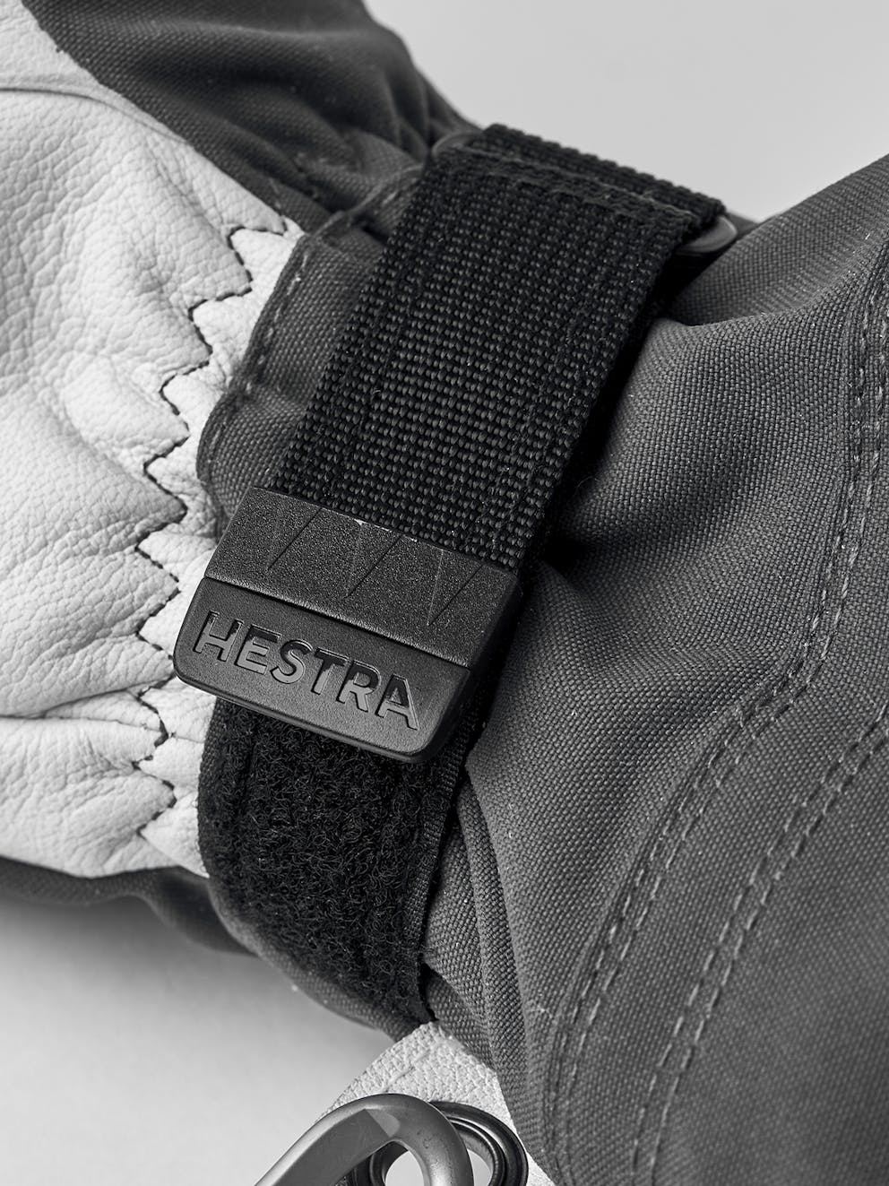 Hestra Heli 3 Finger Glove 2025